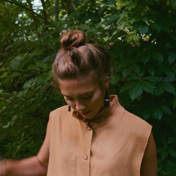 Meet your Posher, Alexis - Picture 1 of 1